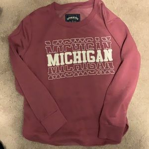 State Of Mine Women’s Sweatshirt Size M.  No pilling. Smoke free home.
